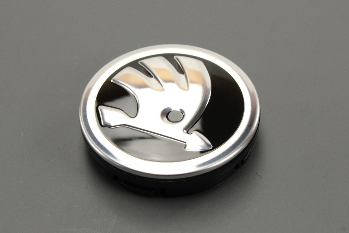 Skoda Citigo Octavia Superb alloy wheel centre cap (x1) 5E0601151 FOD, view 1