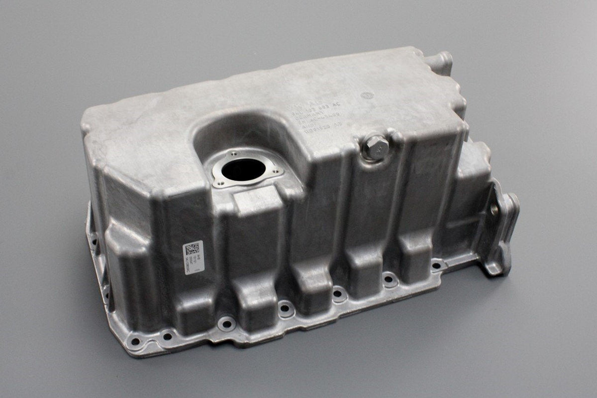 VW Crafter / Grand California 17-on 2.0 TDI engine oil sump 04L103603AC, view 1
