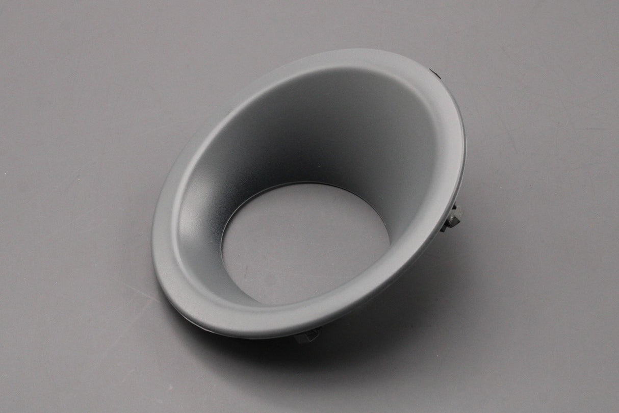 Land Rover Discovery 4 2010-2016 fog light bezel (right) LR015462