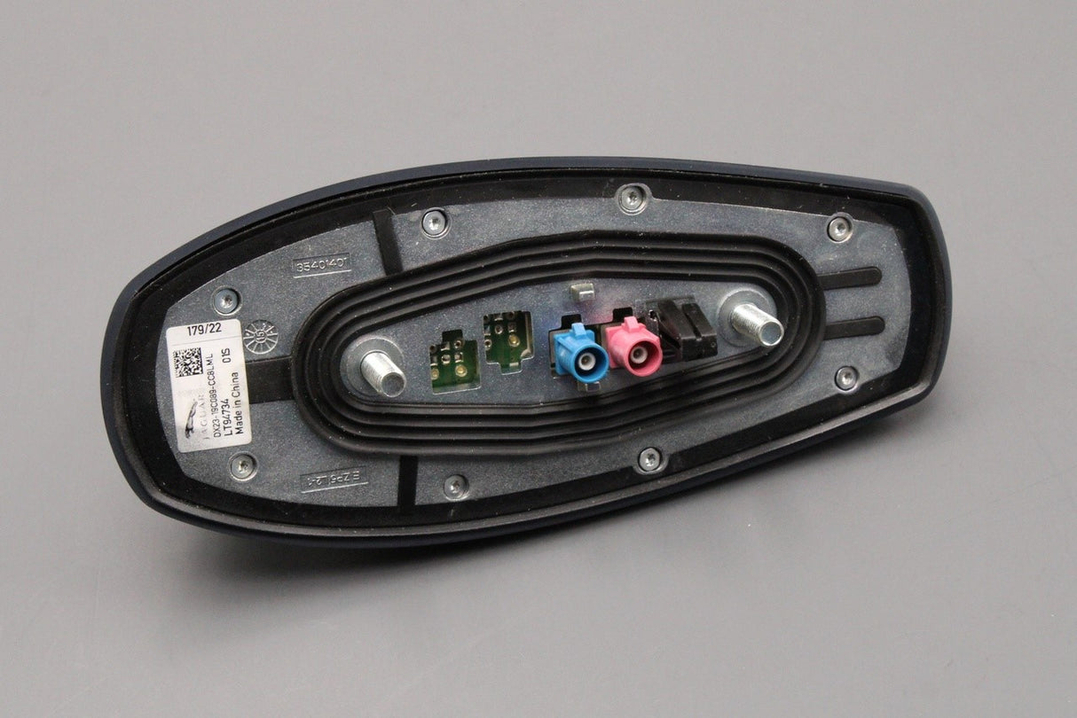 Jaguar F-Type XE XF XR 2014-on aerial antenna C2D39509LML