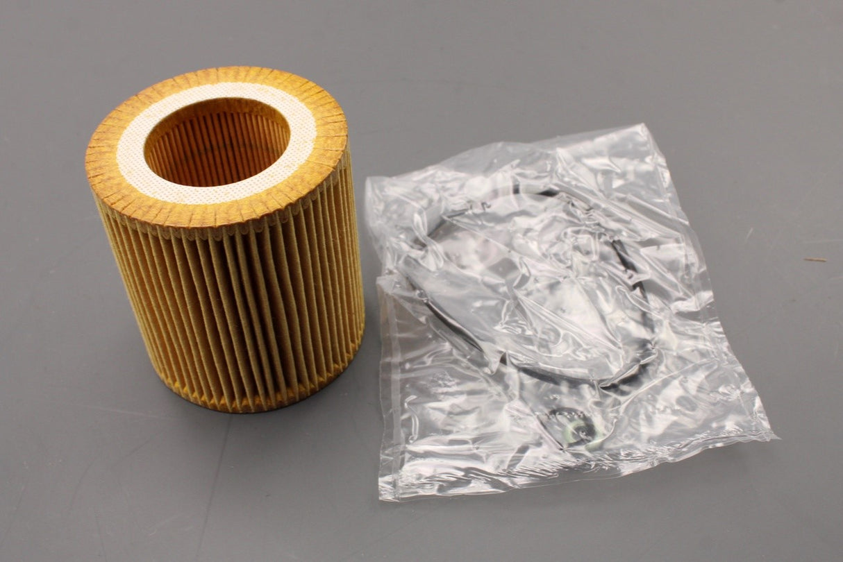 BMW 1" E82 E88 3" E90 E91 X1 pollen & oil filter service kit 88002288313