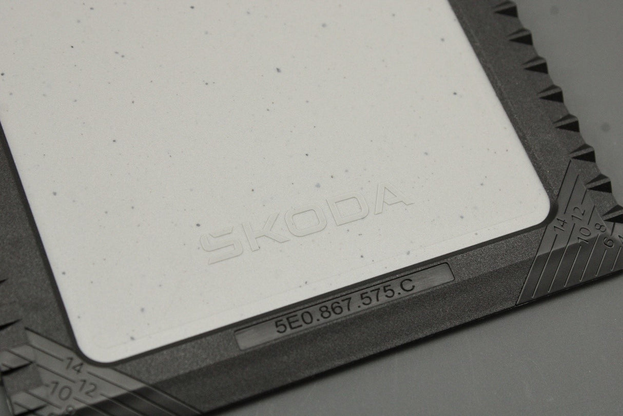 Skoda ice scraper & de-mister (stored in fuel flap) 5E0096010