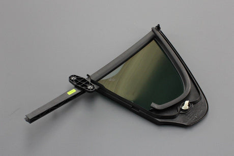 Skoda Rapid SEAT Toledo rear quarter side window (right) 5JA845214E
