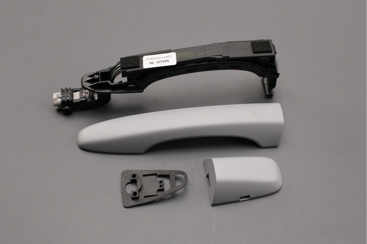Volvo S60 V60 XC60 09-18 exterior door handle (front left) 39832340