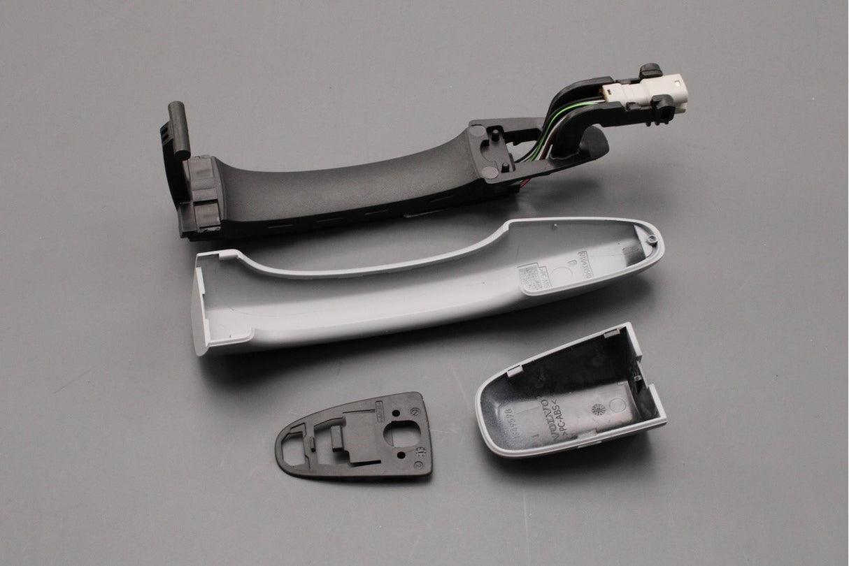 Volvo S60 V60 XC60 09-18 exterior door handle (front left) 39832340