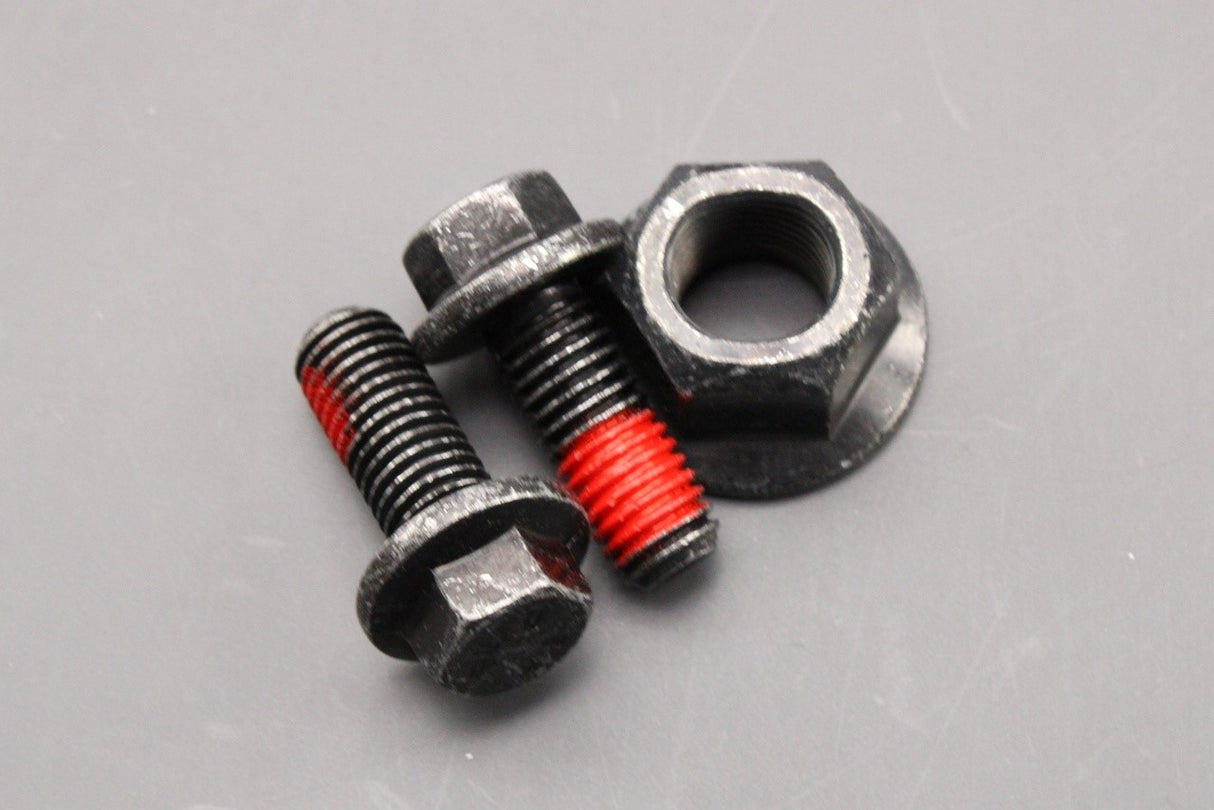 Volvo S60 S80 V70 XC90 lower ball joint (front) 31201485