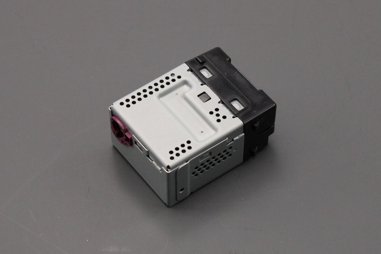 Volvo dual USB port socket interface 31407038