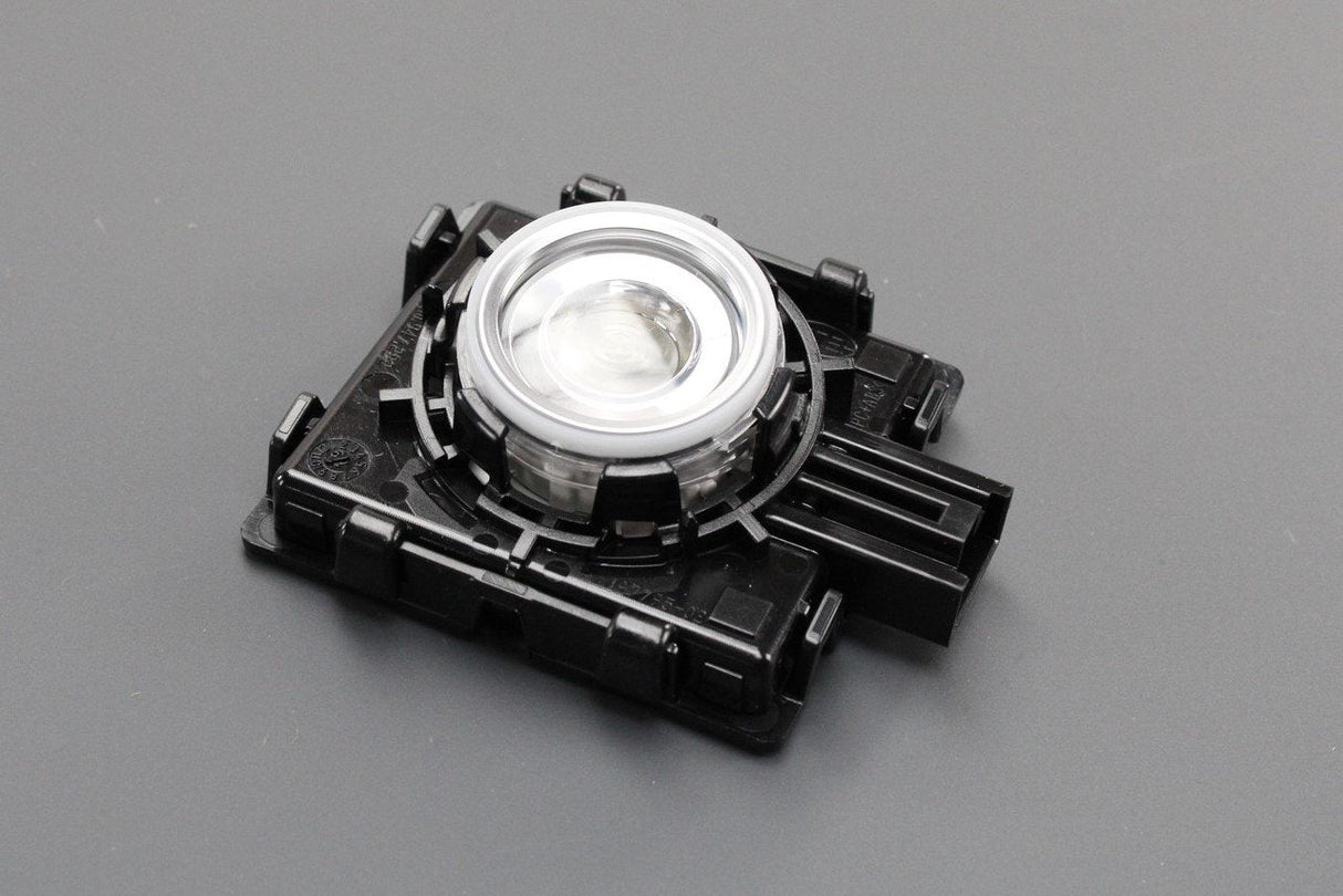 Audi Q7 VW Touareg rear interior roof reading light (right) 4M0947292