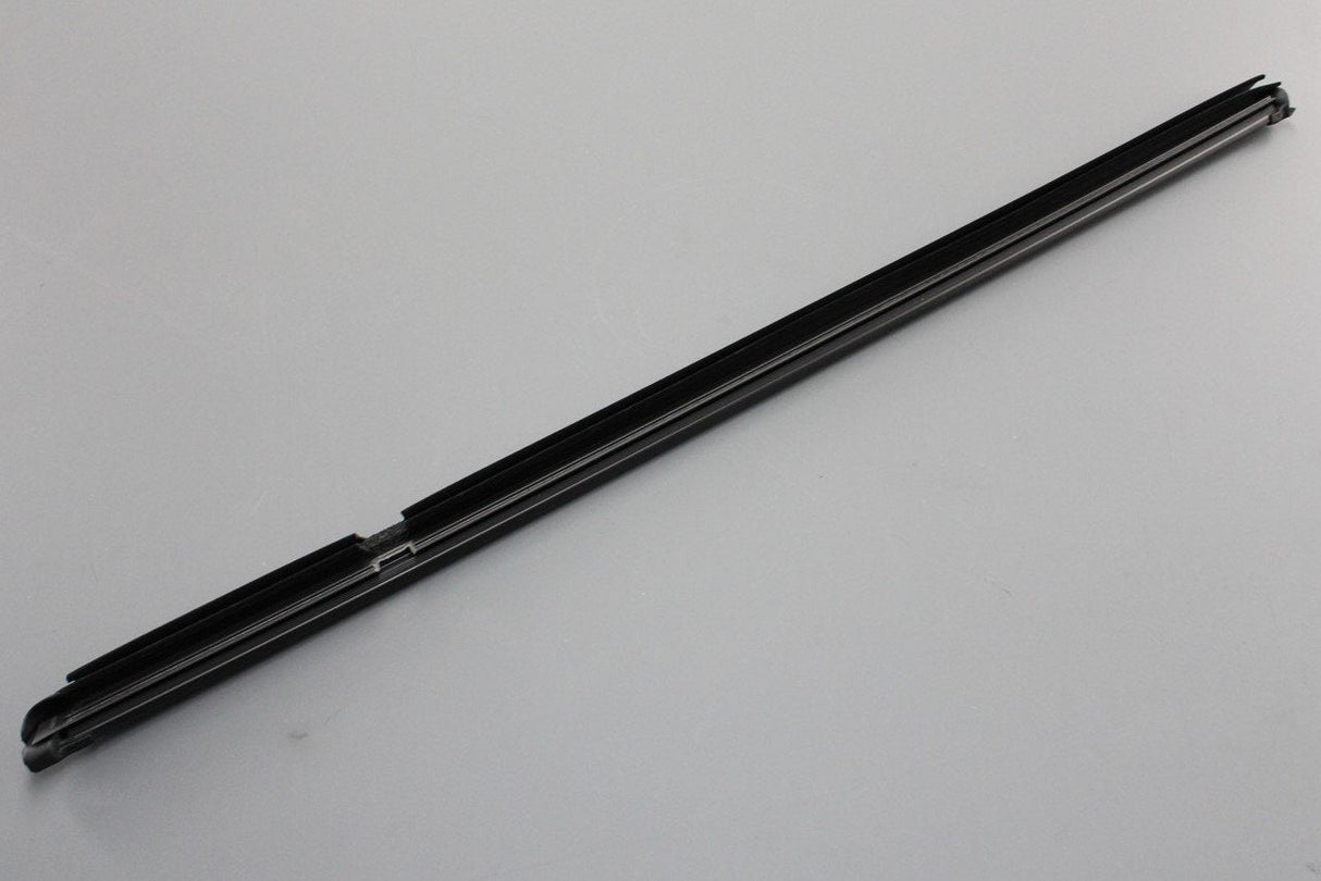VW Golf MK8 2020-on window aperture seal (rear left, inner) 5H4839479