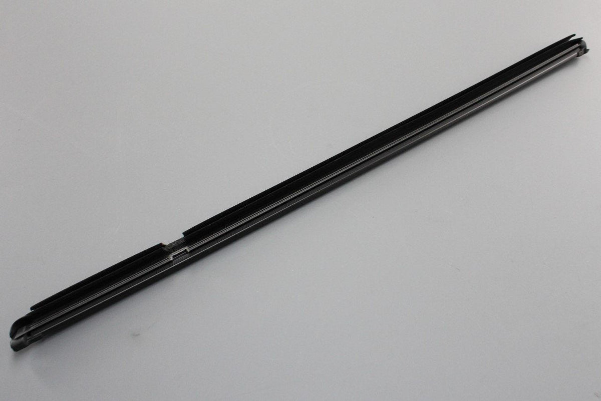 VW Golf MK8 2020-on window aperture seal (rear left, inner) 5H4839479, view 1