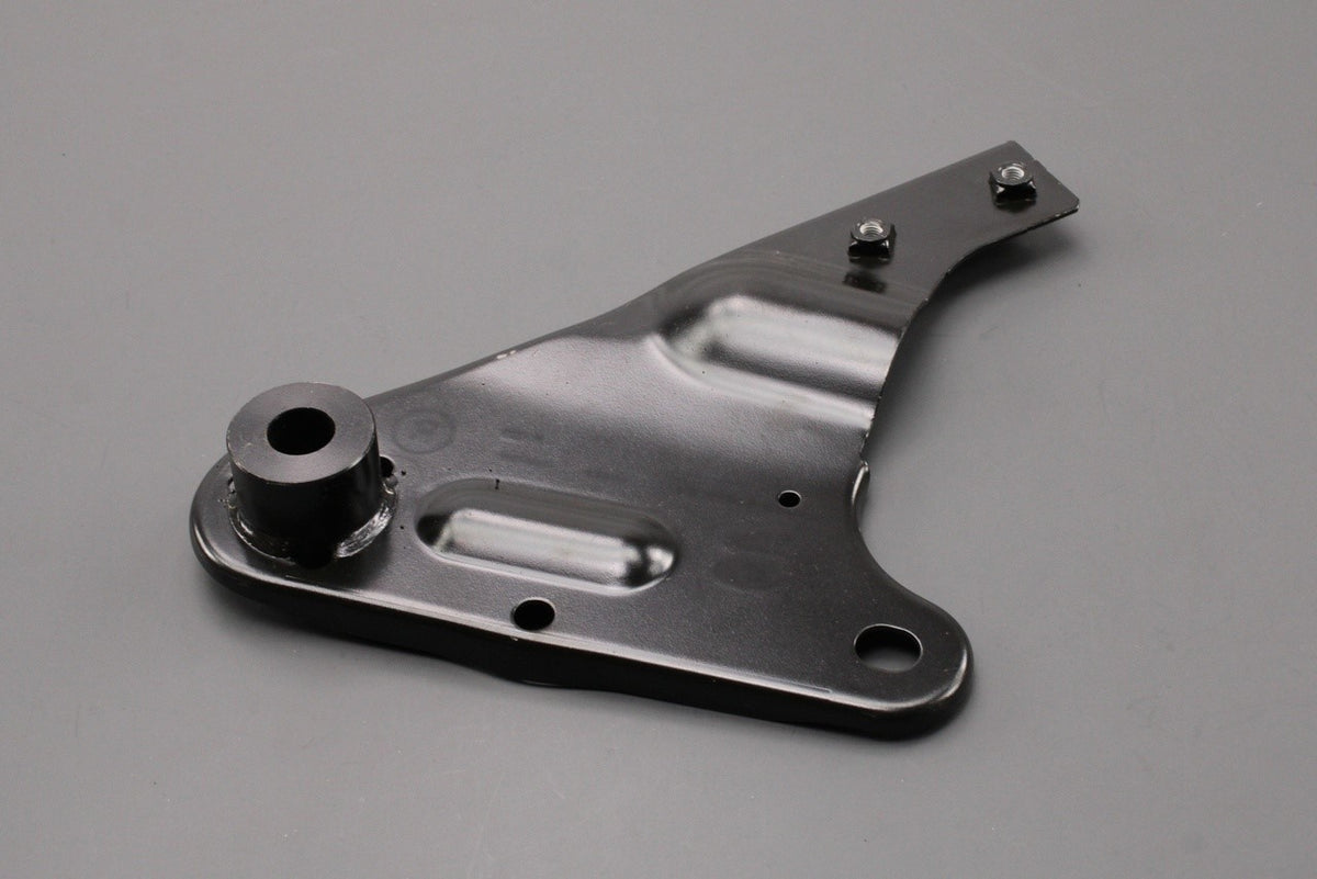 Jaguar F-Pace 2016-on cross member reinforcement plate (right) T4A30552, view 1