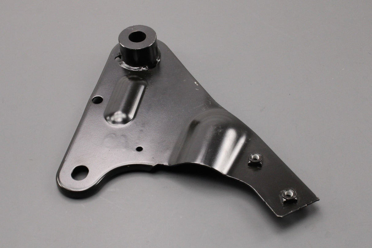 Jaguar F-Pace 2016-on cross member reinforcement plate (right) T4A30552