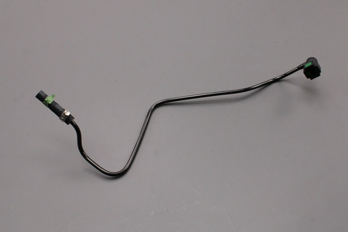 Land Rover Discovery Sport 2015-on 2.0L petrol fuel pipe LR074639