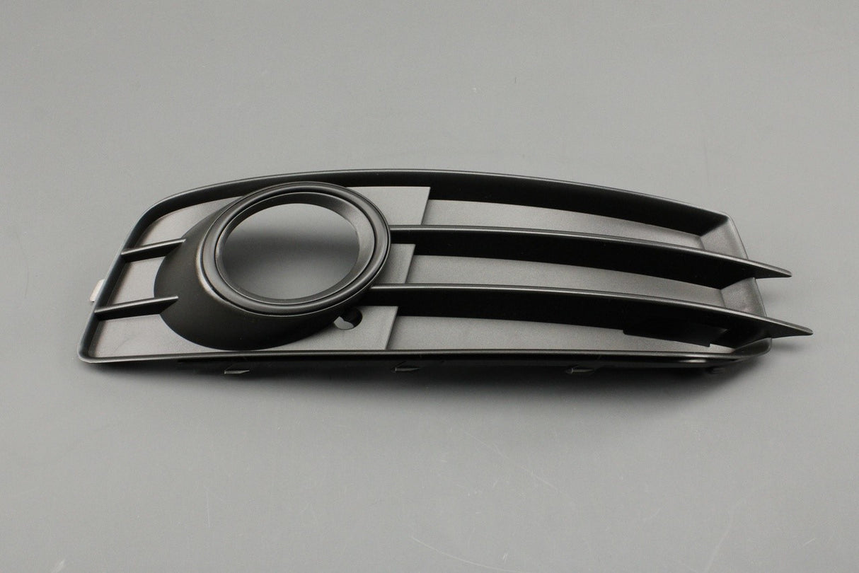 Audi A3 8P 2009-13 front lower fog light grille (right) 8P0807682F ZDE