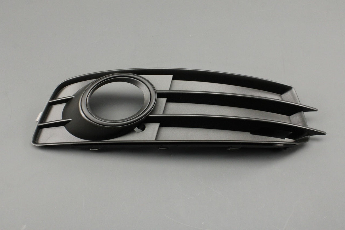 Audi A3 8P 2009-13 front lower fog light grille (right) 8P0807682F ZDE, view 1
