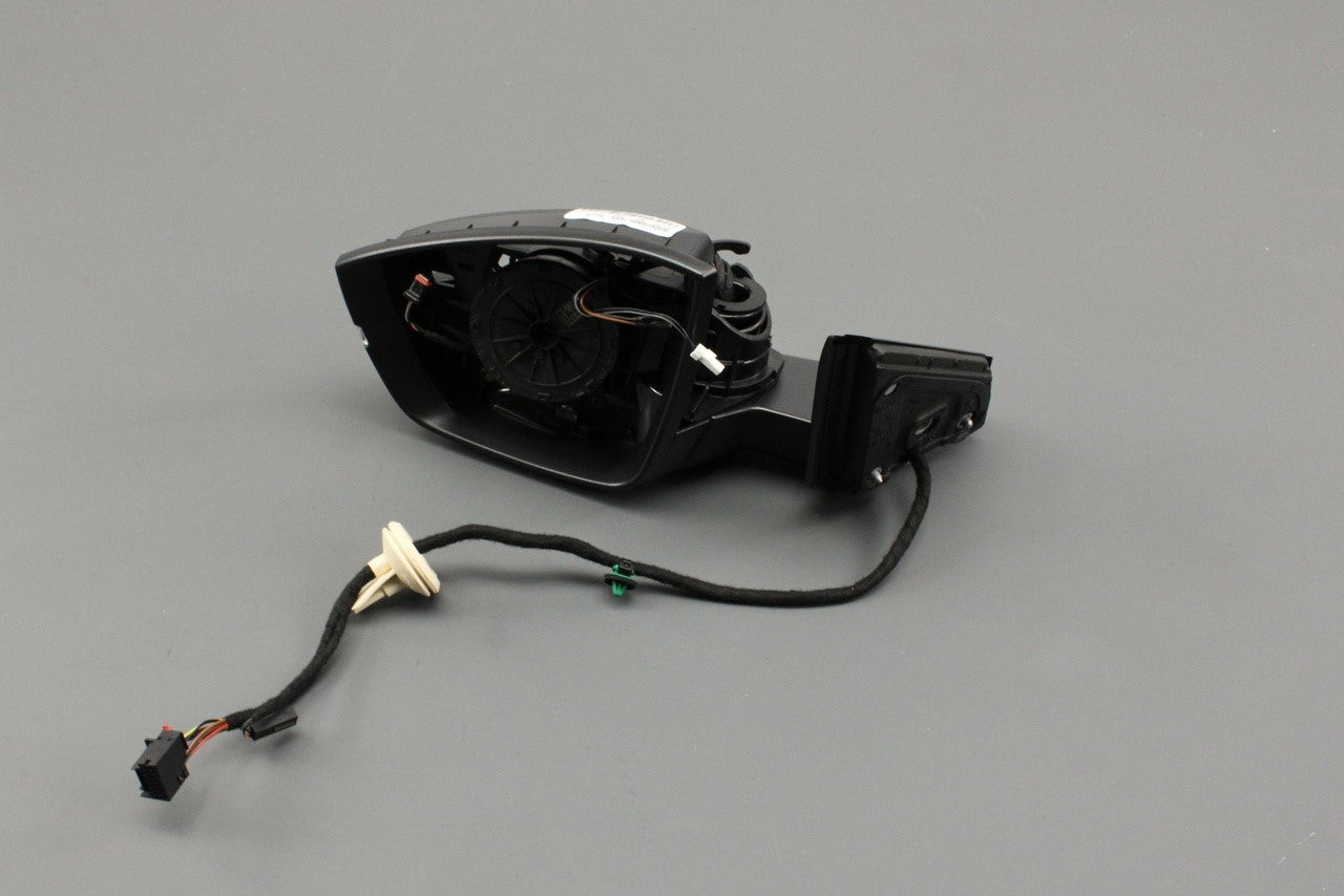 kmy55 Skoda Karoq 2018-on power fold wing mirror housing (left