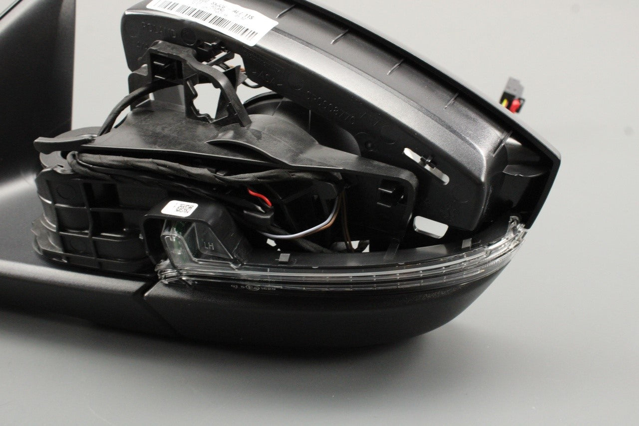 Skoda Karoq 2018-on power fold wing mirror housing (left