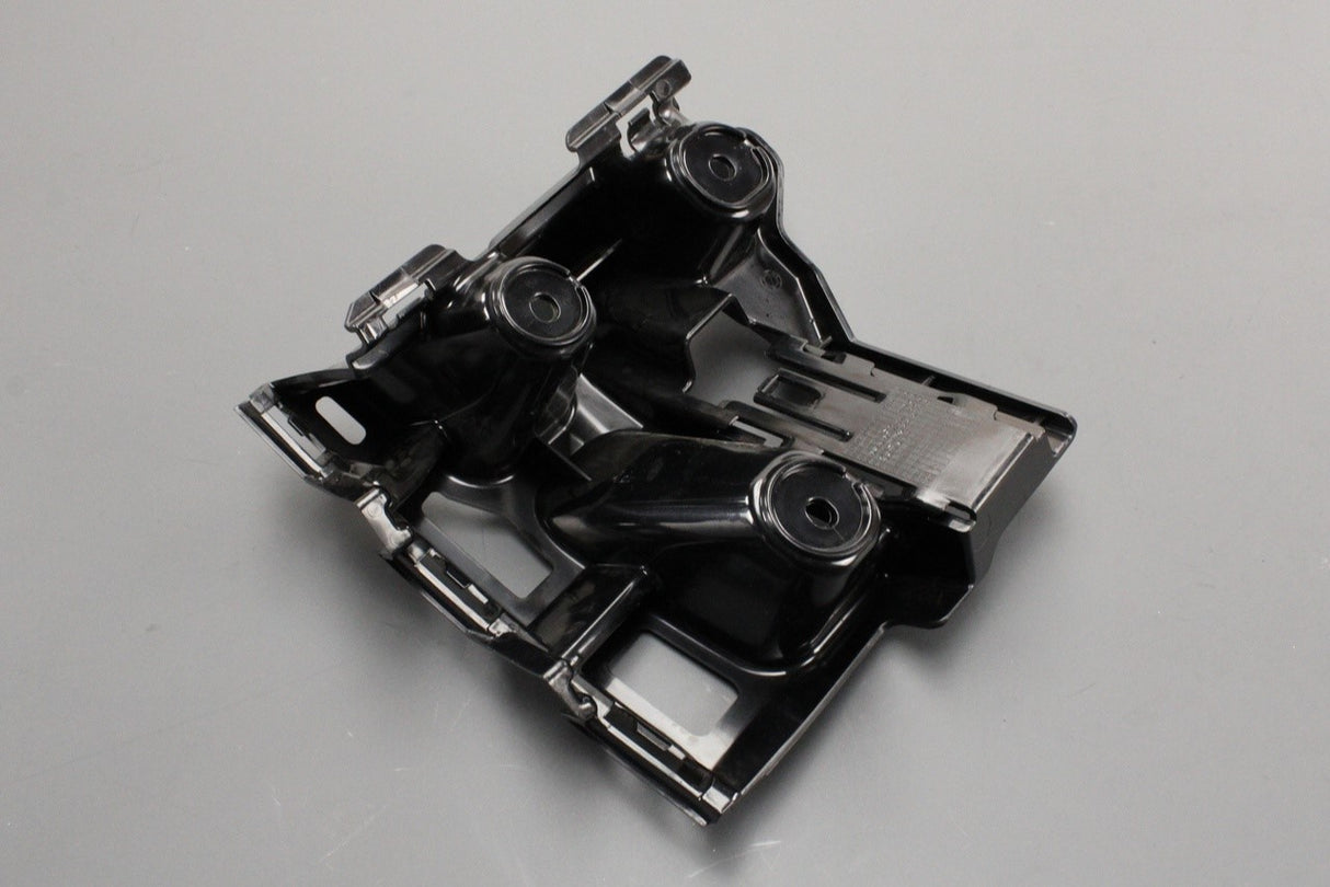Skoda Enyaq 2021-on rear bumper guide bracket (right) 5LG807394A