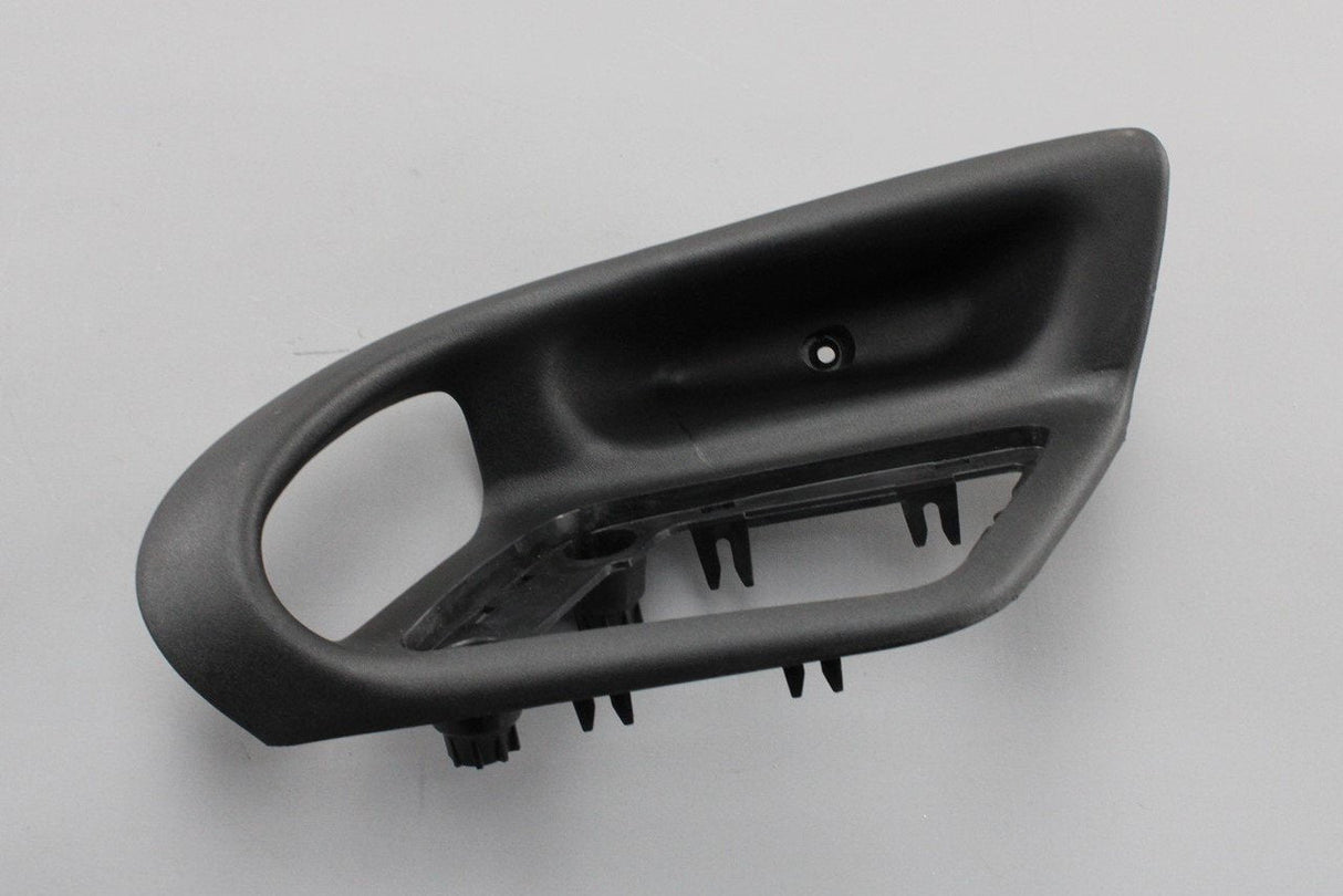 VW Caddy Polo SEAT Ibiza interior door grab handle (left) 6K0867179D B41