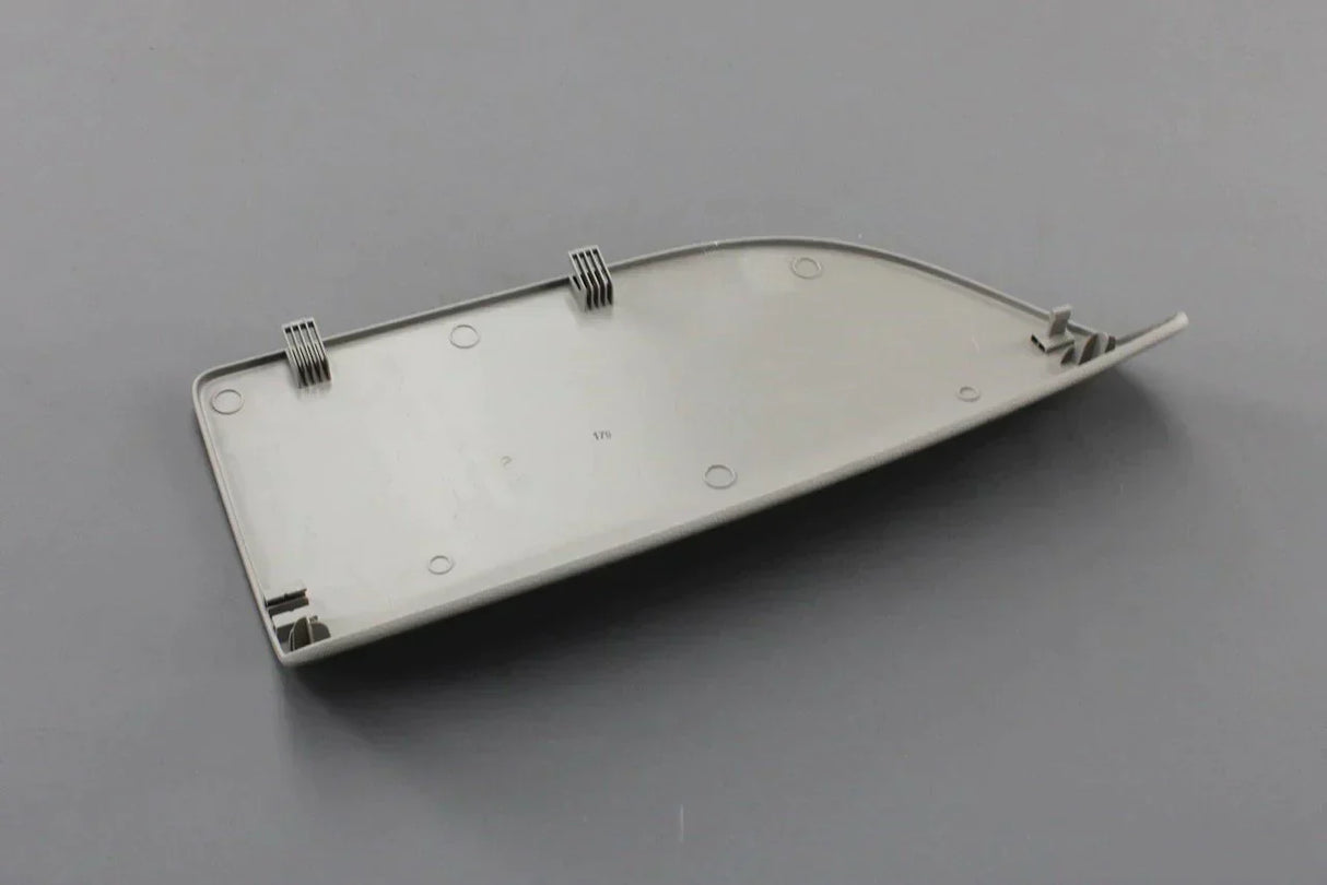 VW Caravelle T6 left rear side panel cover trim insert 7E5868433A 92W