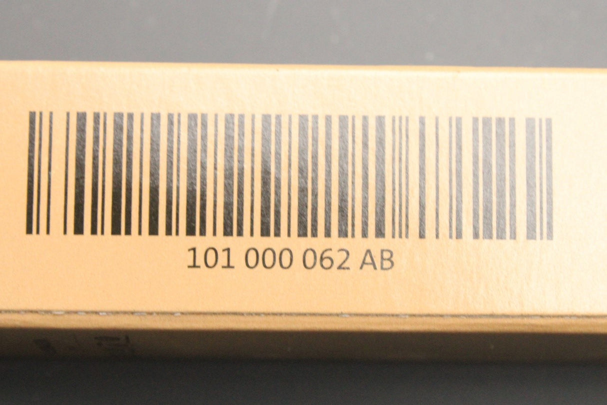 VW Golf MK4 R32 Jetta Skoda Octavia SEAT spark plug x6 (VR6) 101000062AB