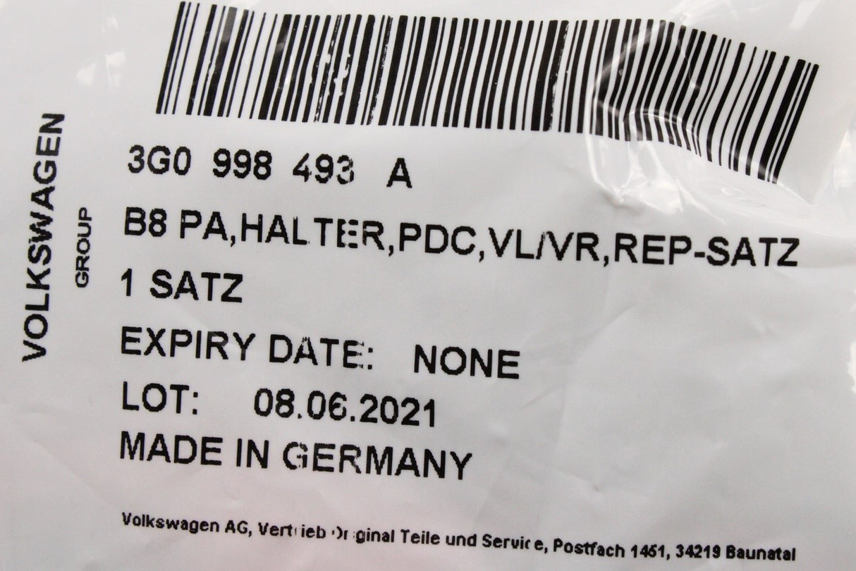 VW Passat B8 2015-2024 parking sensor bracket set (front) 3G0998493A