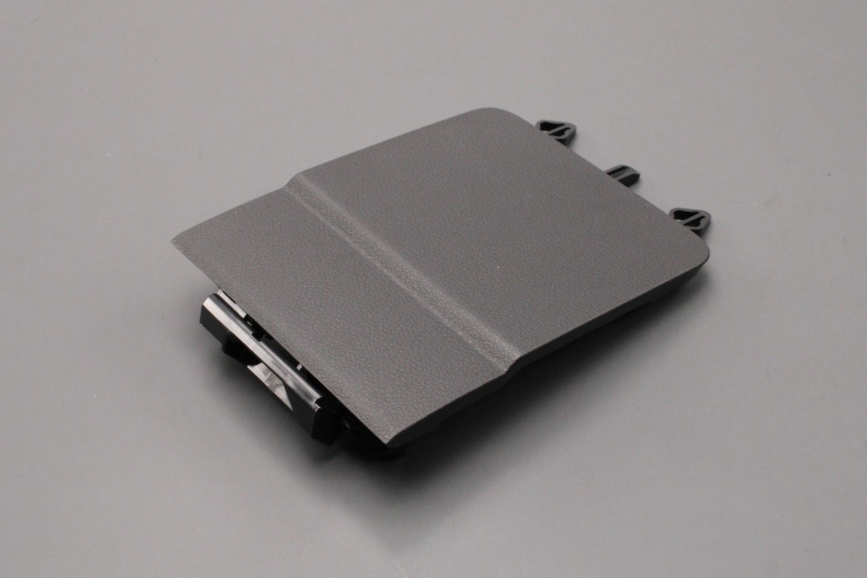 VW Sharan SEAT Alhambra 11-23 interior fuse box cover 7N2857504A 82V