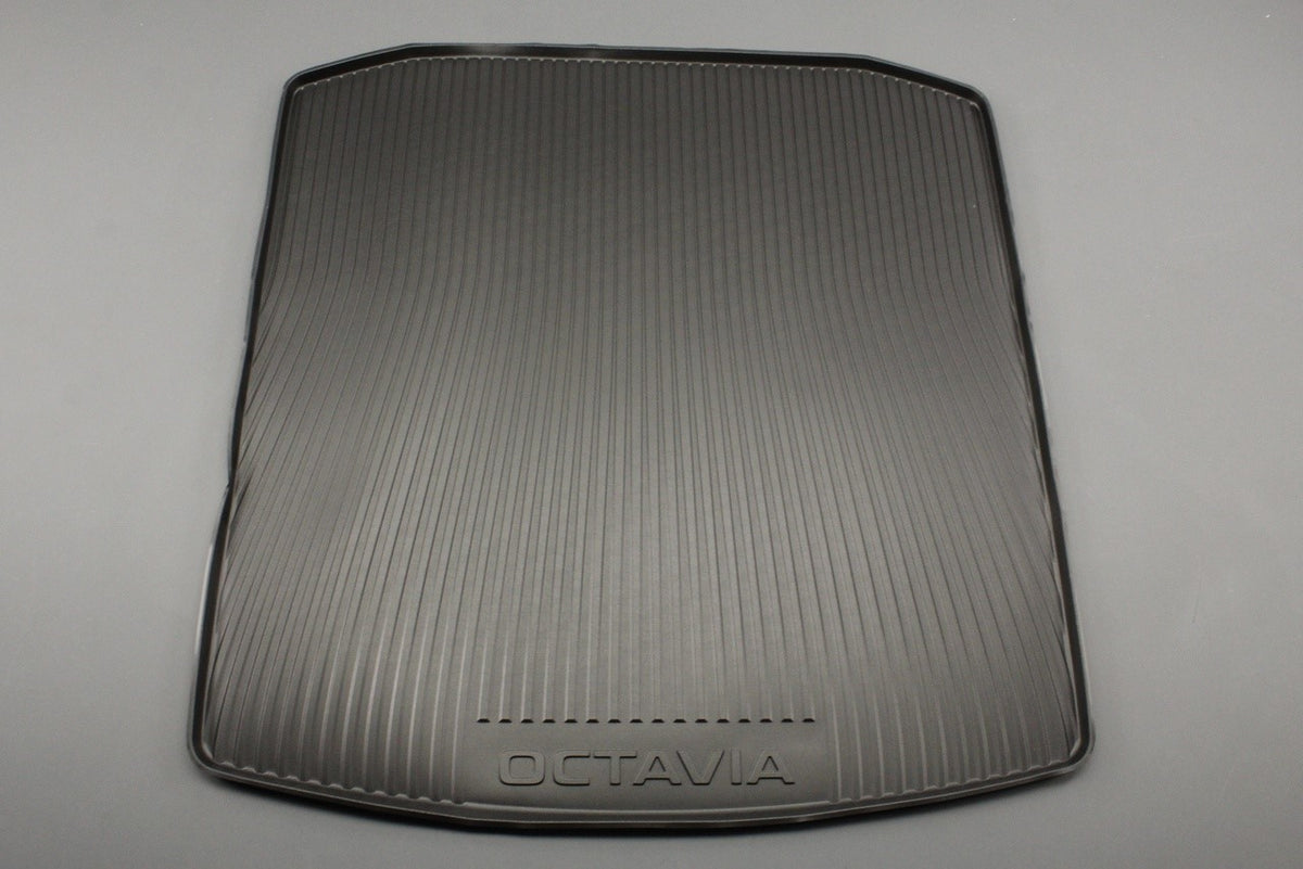 Skoda Octavia 2020-on boot liner 5E6061162A, view 1