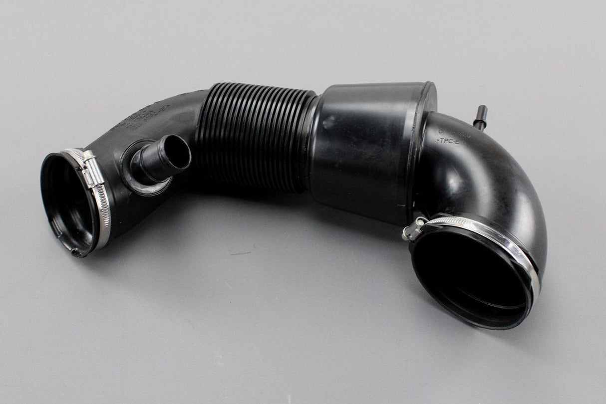 Audi Q7 SQ7 Q8 SQ8 4.0 TDI air intake pipe hose 057129615E