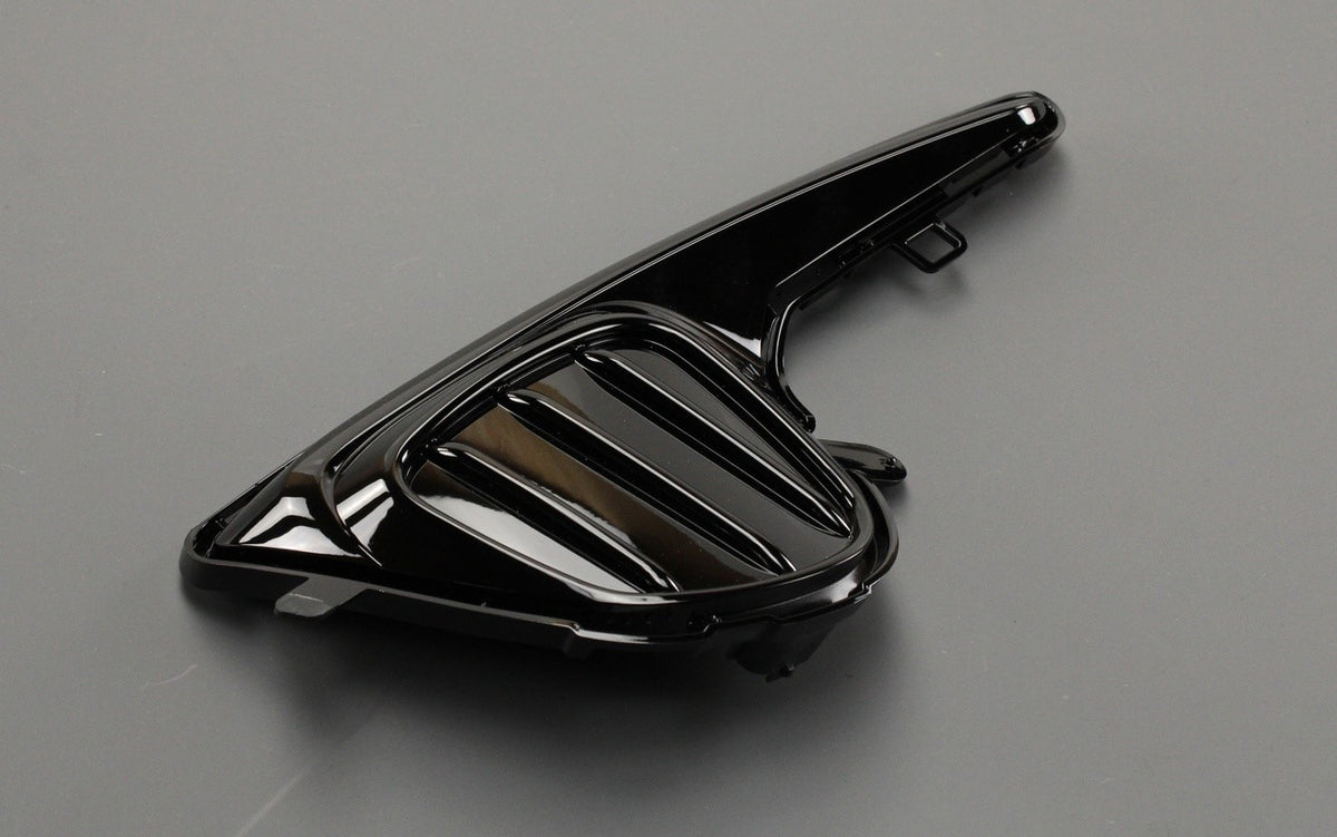 Toyota Yaris 2014-2020 fog light cover trim (right) 81481-0D350, view 1