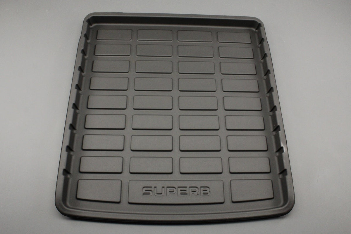 Skoda Superb 2024-on boot liner tray (estate) 3P0061162, view 1