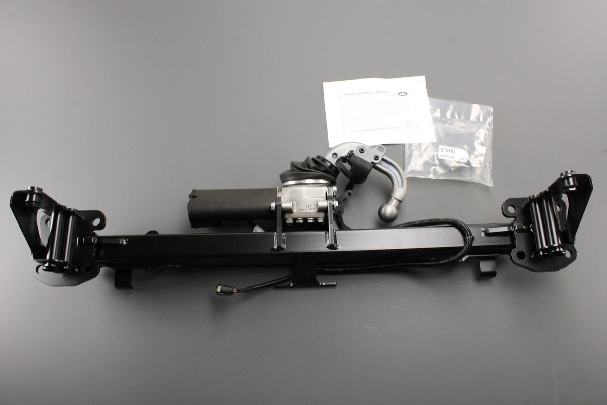 Land Rover Defender 2020-on electrically deployable tow bar VPLET0329, view 1