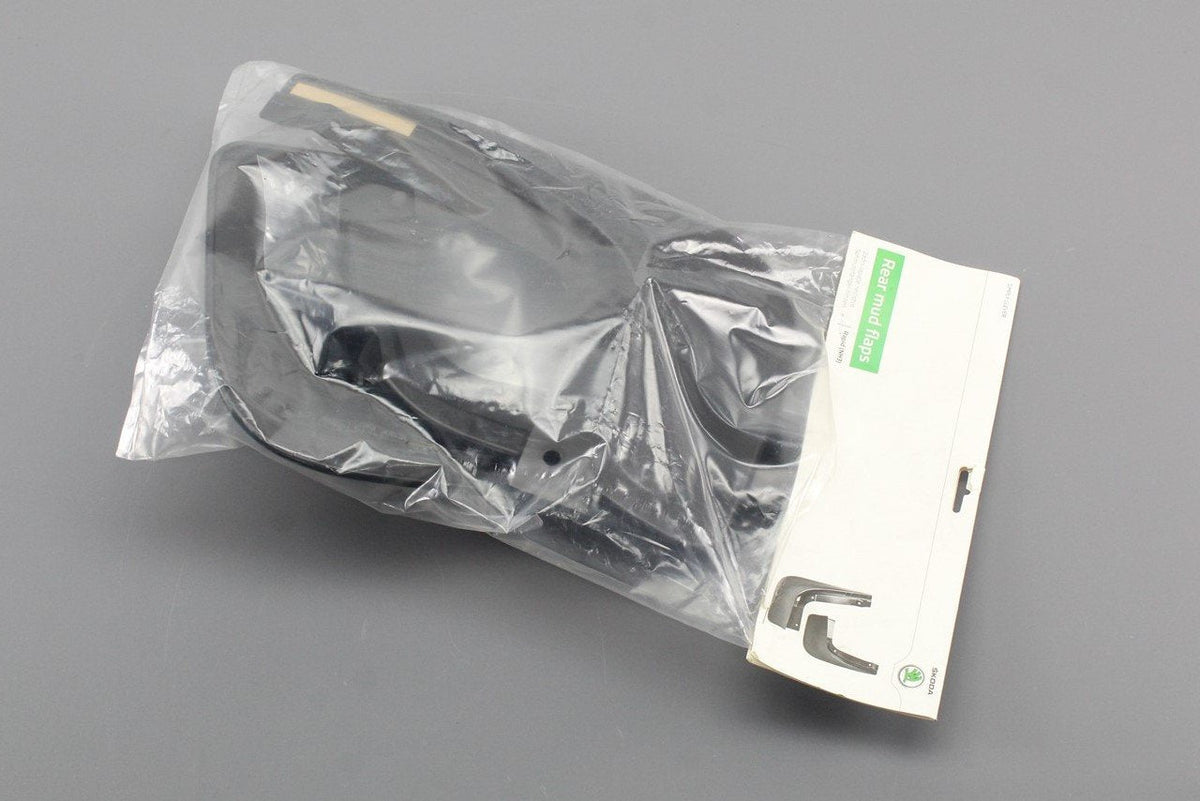 Skoda Rapid 2013-2019 accessory mud flaps set (rear) 5JA071101A, view 1
