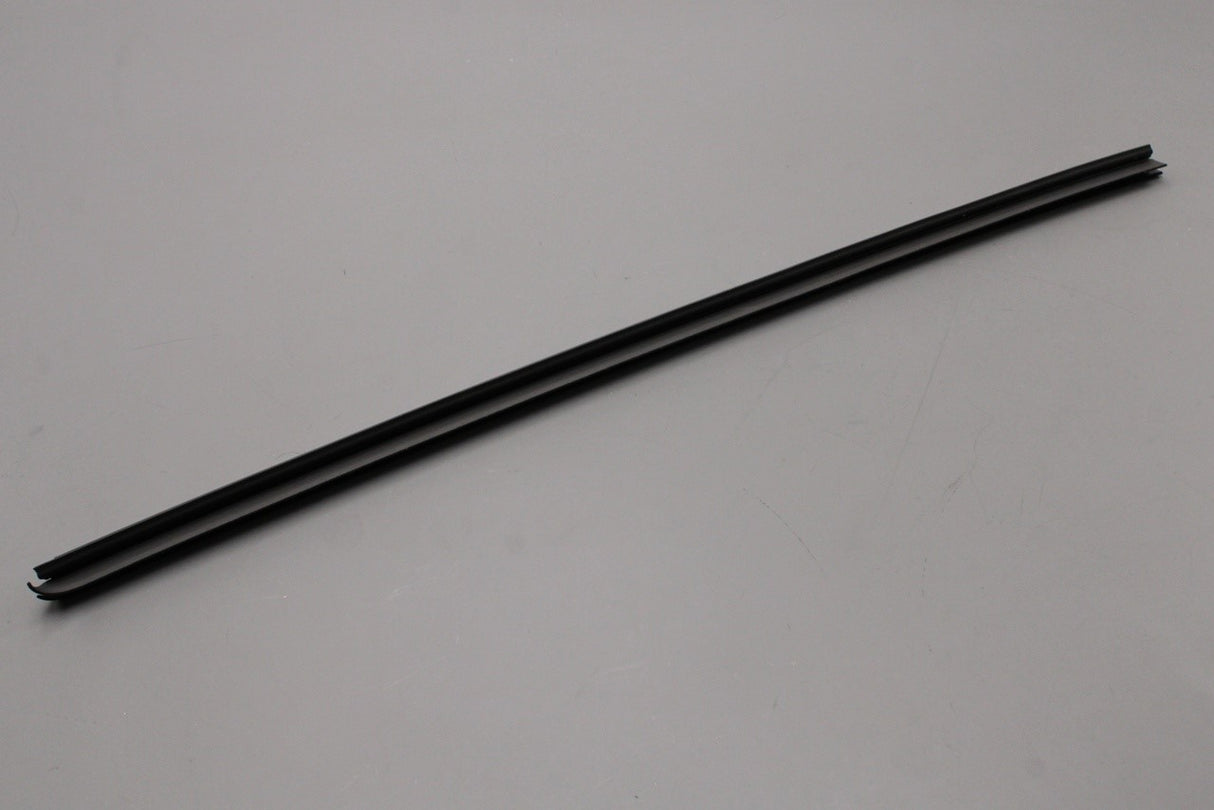 Jaguar XF 2009-2015 front window inner door seal (right) C2Z2820