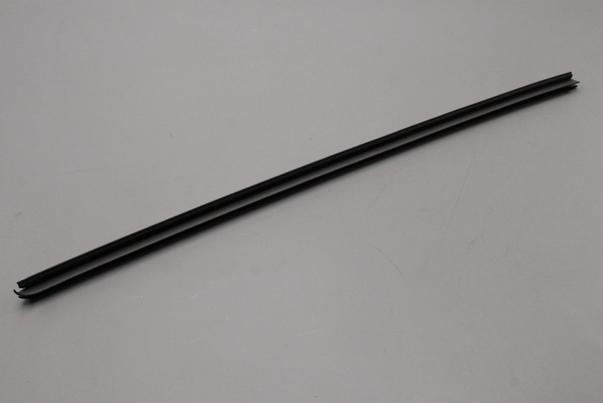 Jaguar XF 2009-2015 front window inner door seal (right) C2Z2820, view 1