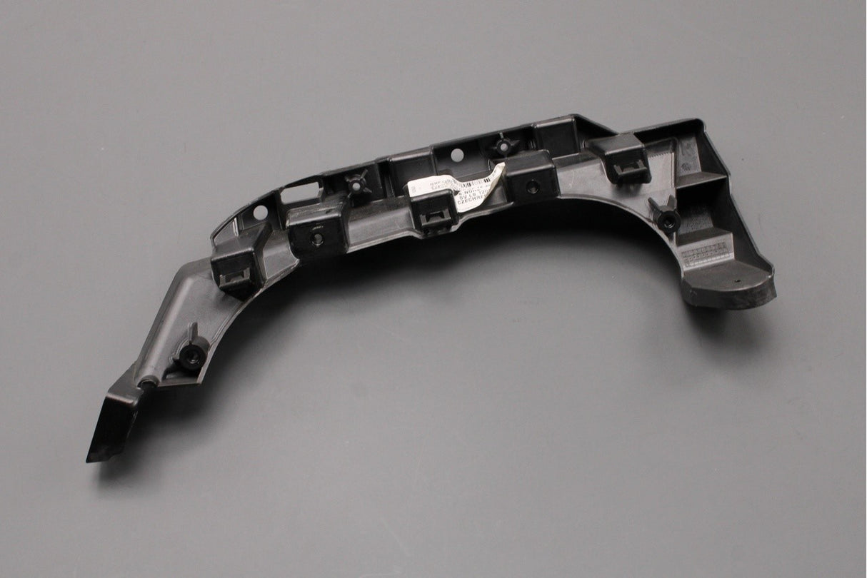 VW Golf Estate Mk7 2014-2017 bumper trim bracket (rear right) 5G9807046