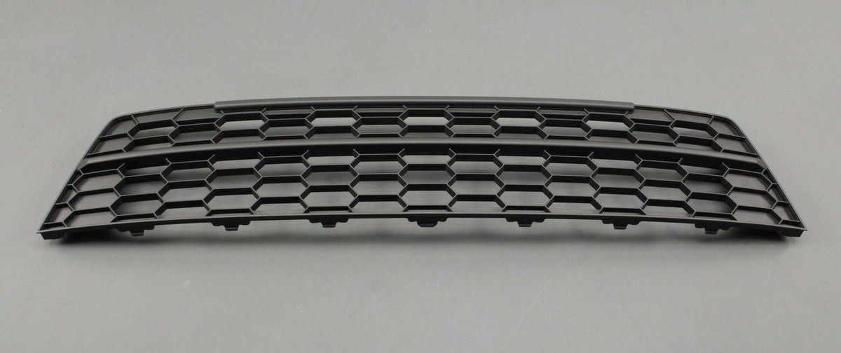 Skoda Yeti 14-18 front bumper lower centre grille (black) 5L0853677 9B9, view 1