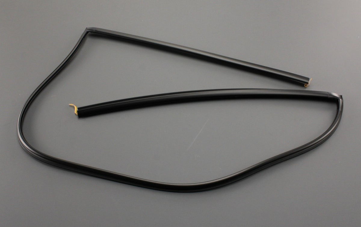 Toyota RAV4 2018-on outer windscreen moulding 75533-42070, view 1