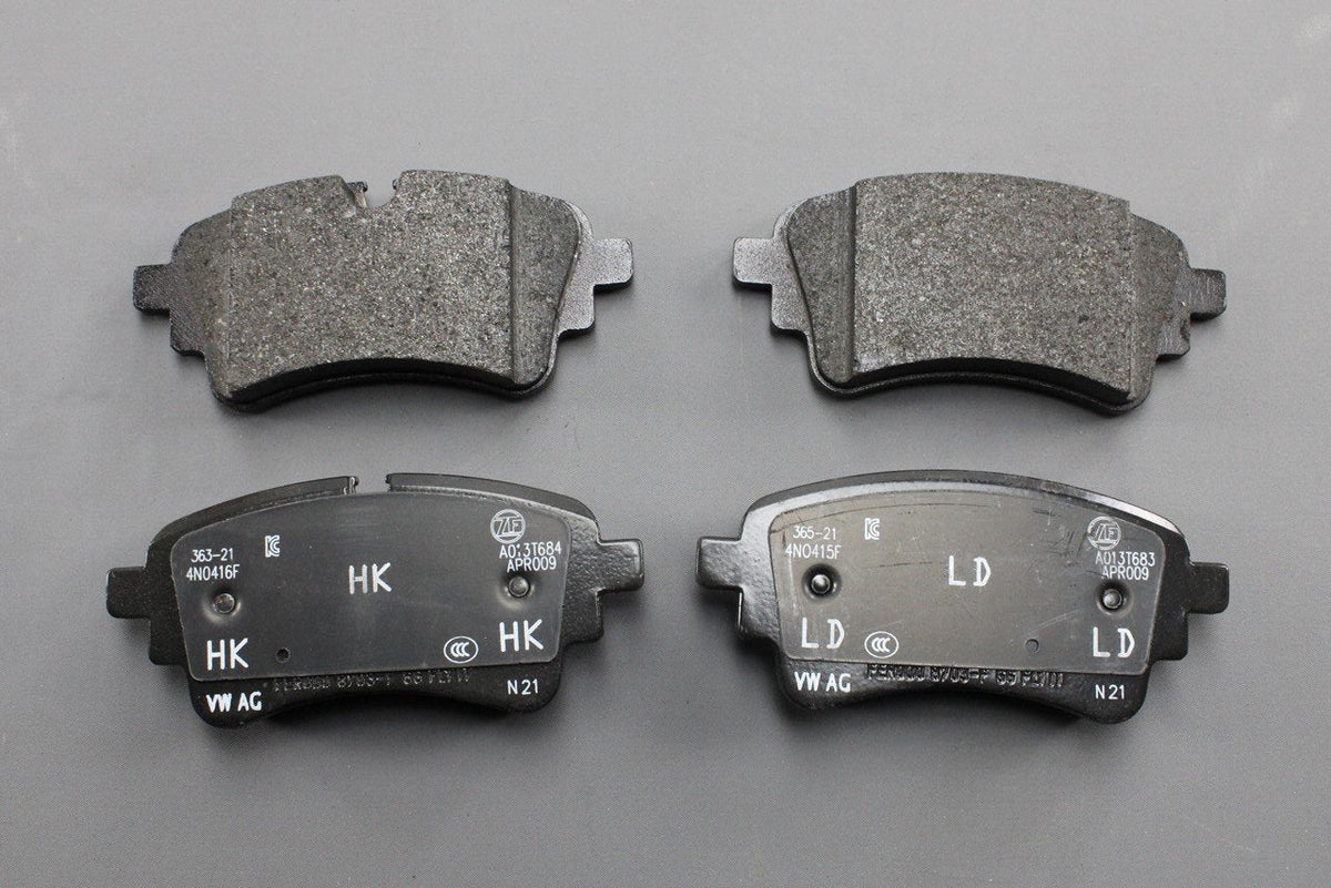 Audi A6 A7 2019-on A8 2018-on rear brake pads for 330mm discs 4N0698451F, view 1