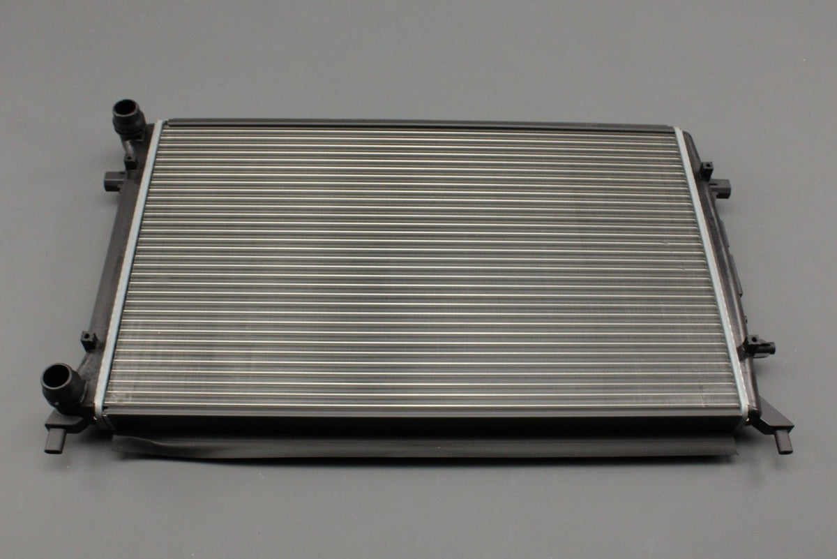 VW Golf MK5 Audi A3 Leon Octavia 2.0 FSI coolant radiator 1K0121251CJ, view 1