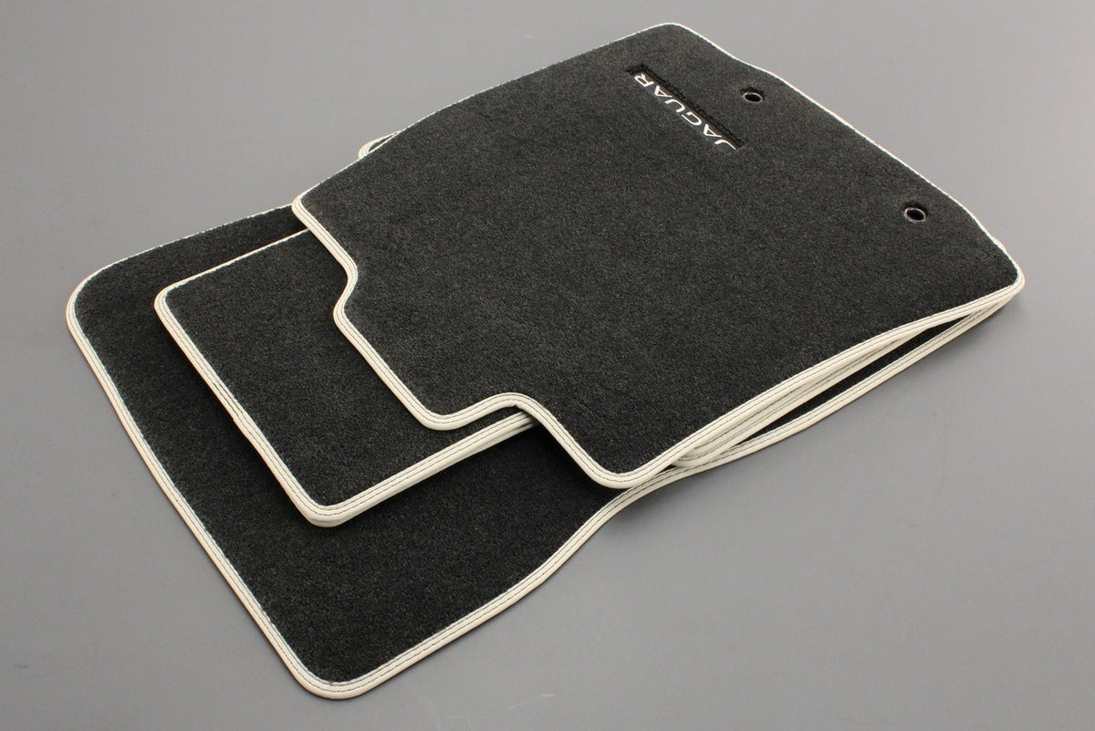 Jaguar XJ X351 deluxe carpet floor mat set (RHD) C2D32612RJW, view 1