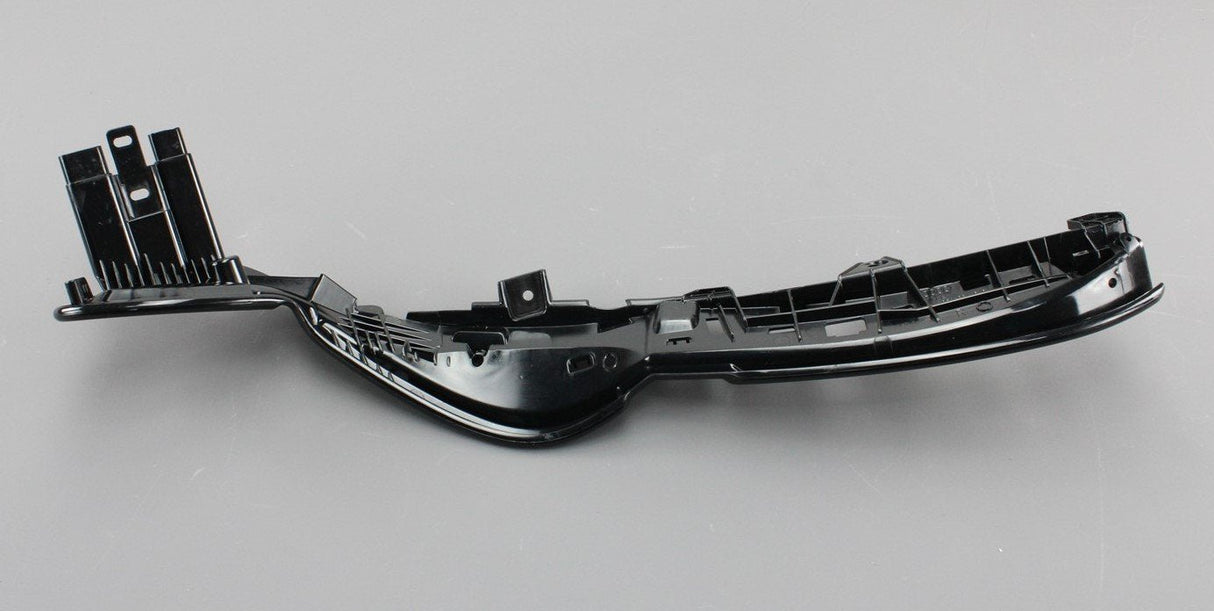 Audi TT TTS TTRS 15- seat backrest trim bracket right 8S0881646B 4PK
