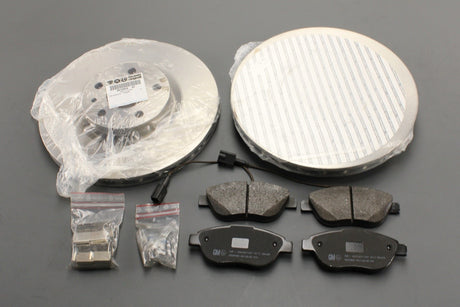 Vauxhall Combo D 2012-2018 brake discs and pads kit (front) 95526068