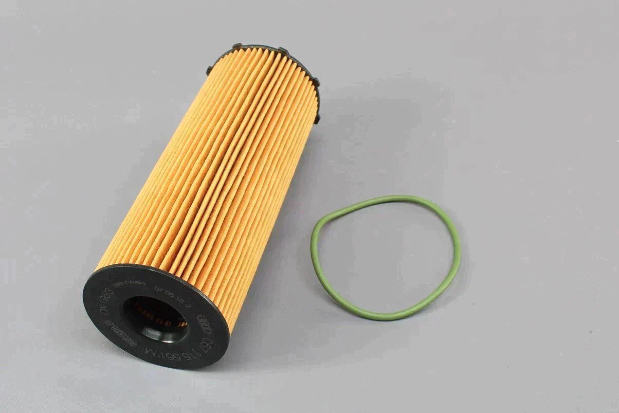 Audi A4 A6 A6 A8 Q5 Q7 VW Touareg 3.0 TDI V6 oil filter 057115561M