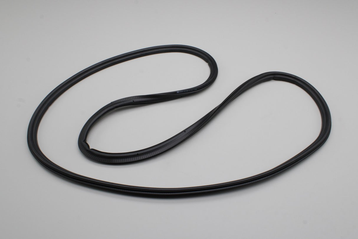 Skoda Fabia Estate 2015-2023 rear boot lid seal 6V9827705E