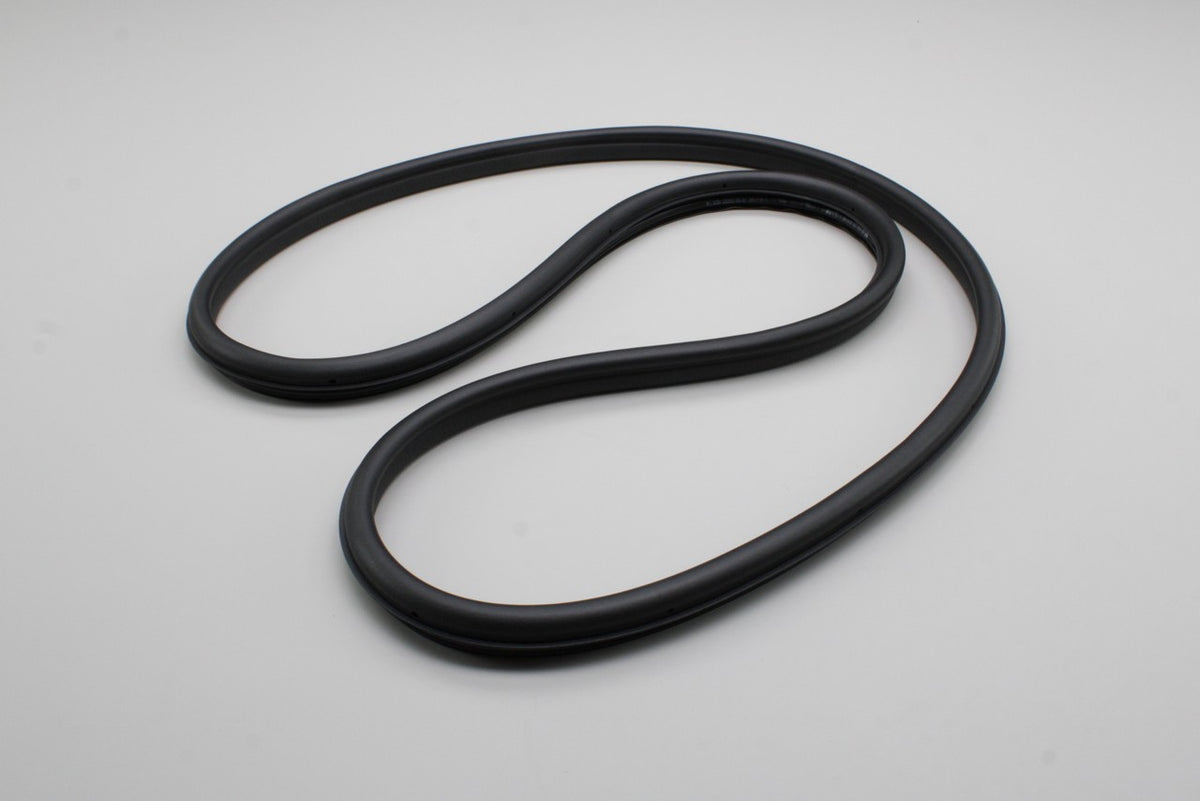Skoda Fabia 2015-2023 rear inner door seal (right) 6V6867368J 5AP, view 1
