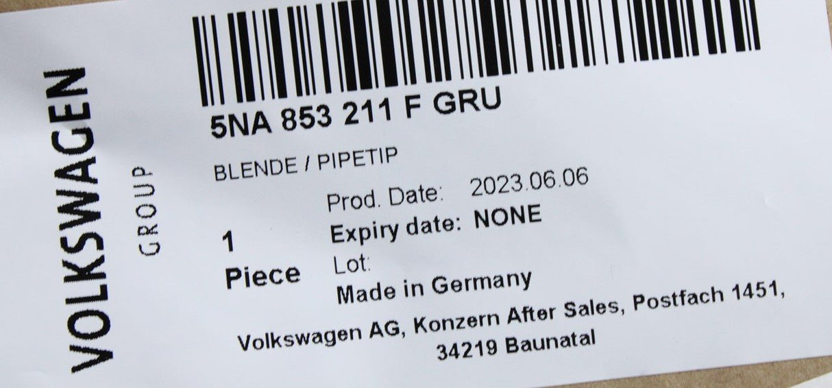 VW Tiguan 2016-on centre vent grille trim (front) 5NA853211F GRU