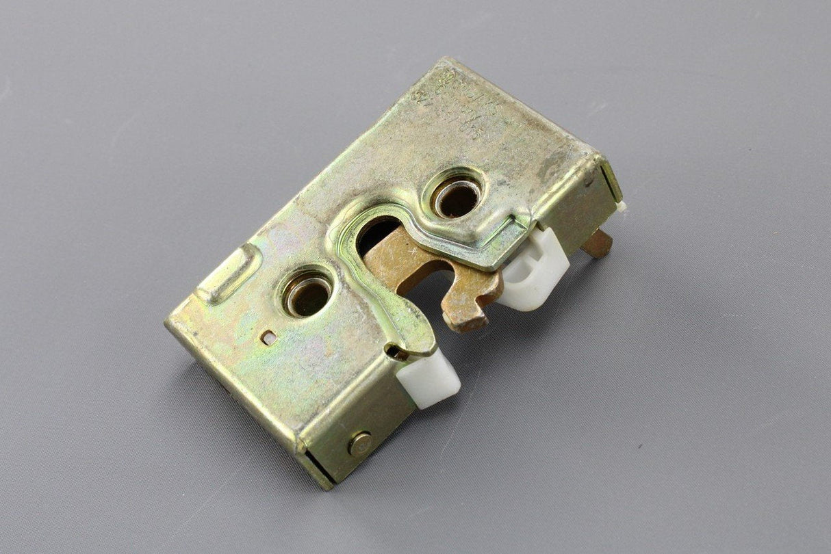 VW Golf MK2 Jetta Scirocco left front door lock RHD 322837015