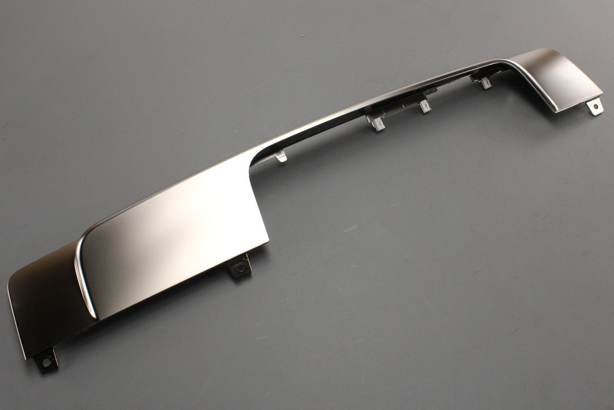 Land Rover Defender 2020-on electric towing hook opening cover LR140125, view 1