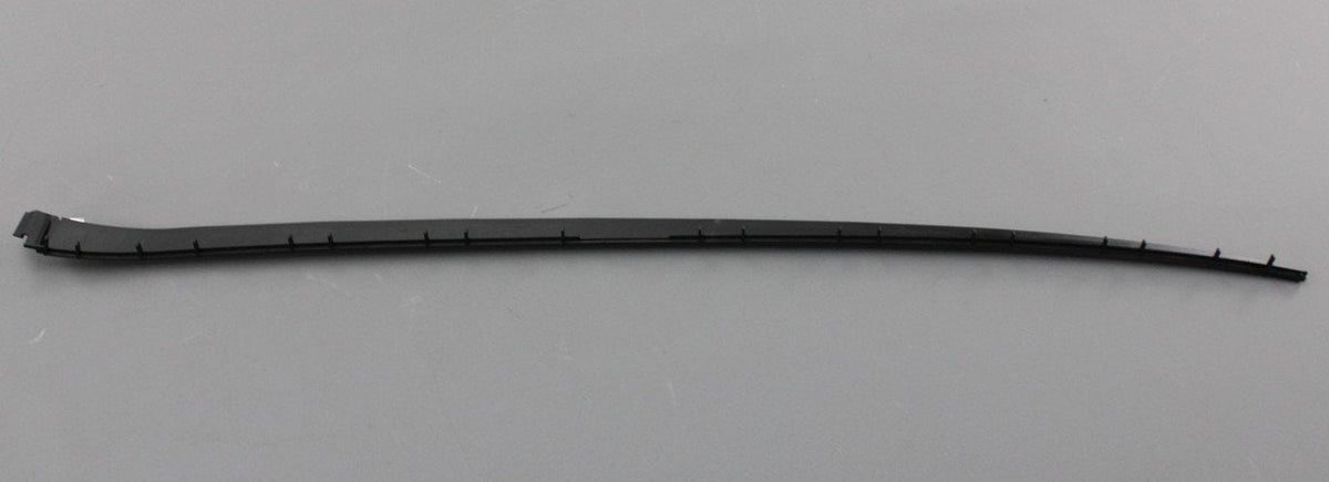 Skoda Superb 3T 2008-15 windscreen side seal strip (right) 3T0845454 5AP, view 1